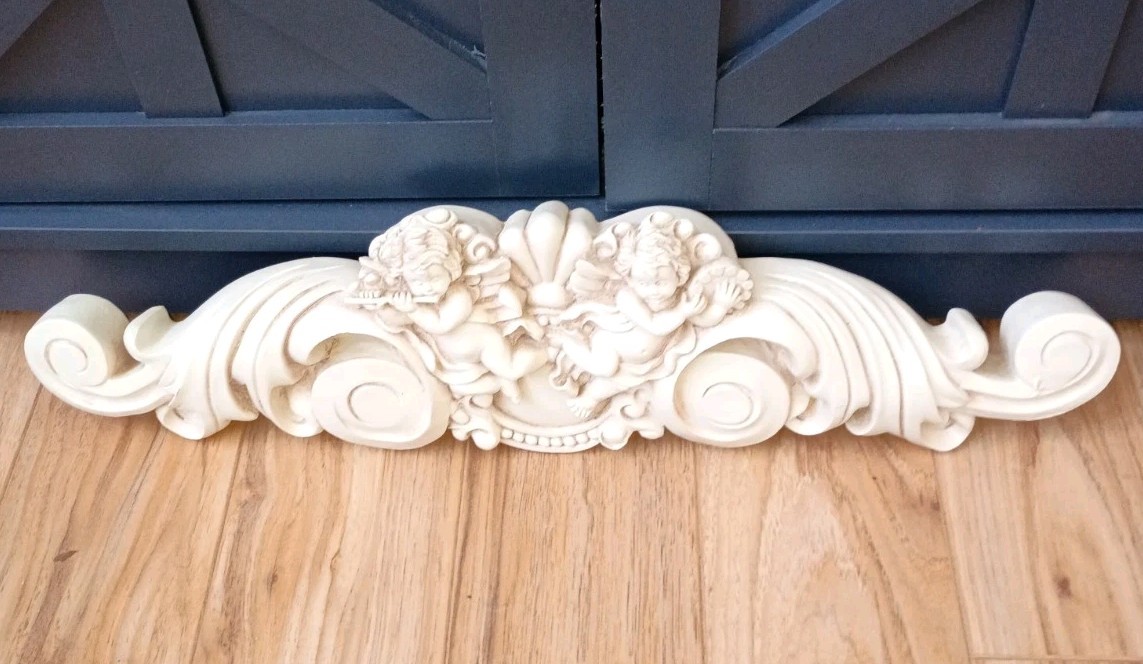 Vintage Cherub Swag 23 Inches Wood Hand Carved Victorian Angels Home Decor 90s.