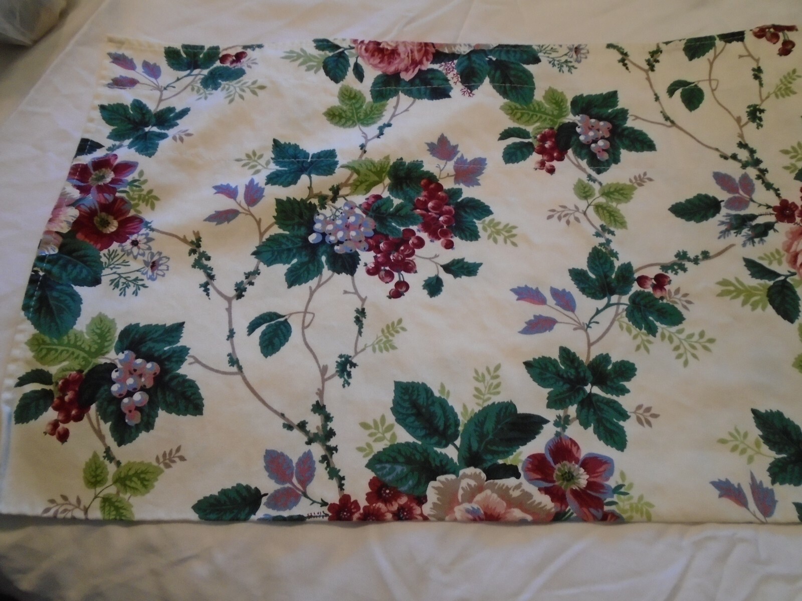 Waverly Valance floral print 76′ x 15 1/2″