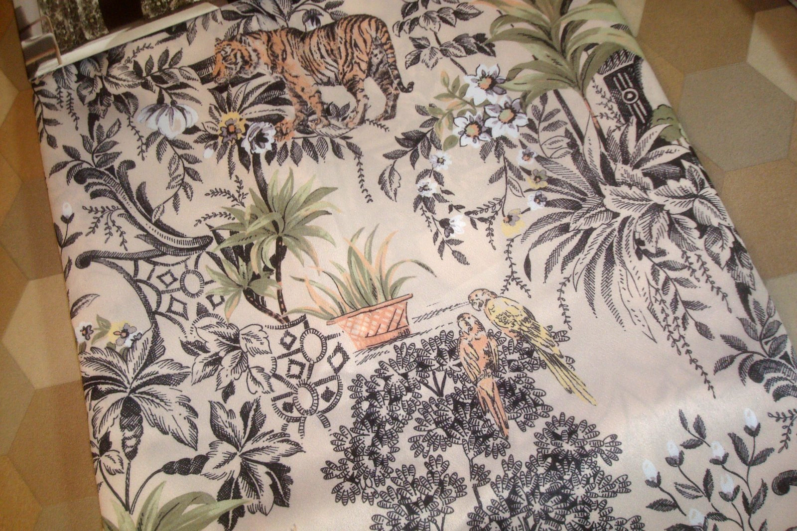 NWT Envogue 2 pc Window Curtains Asian Toile Jungle Tigers Birds ea 37″ x 84″ lg