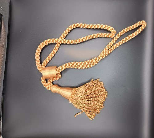 Tassel Tiebacks, Gold – Six Pieces – Pre-owned – 22 1/2 inches