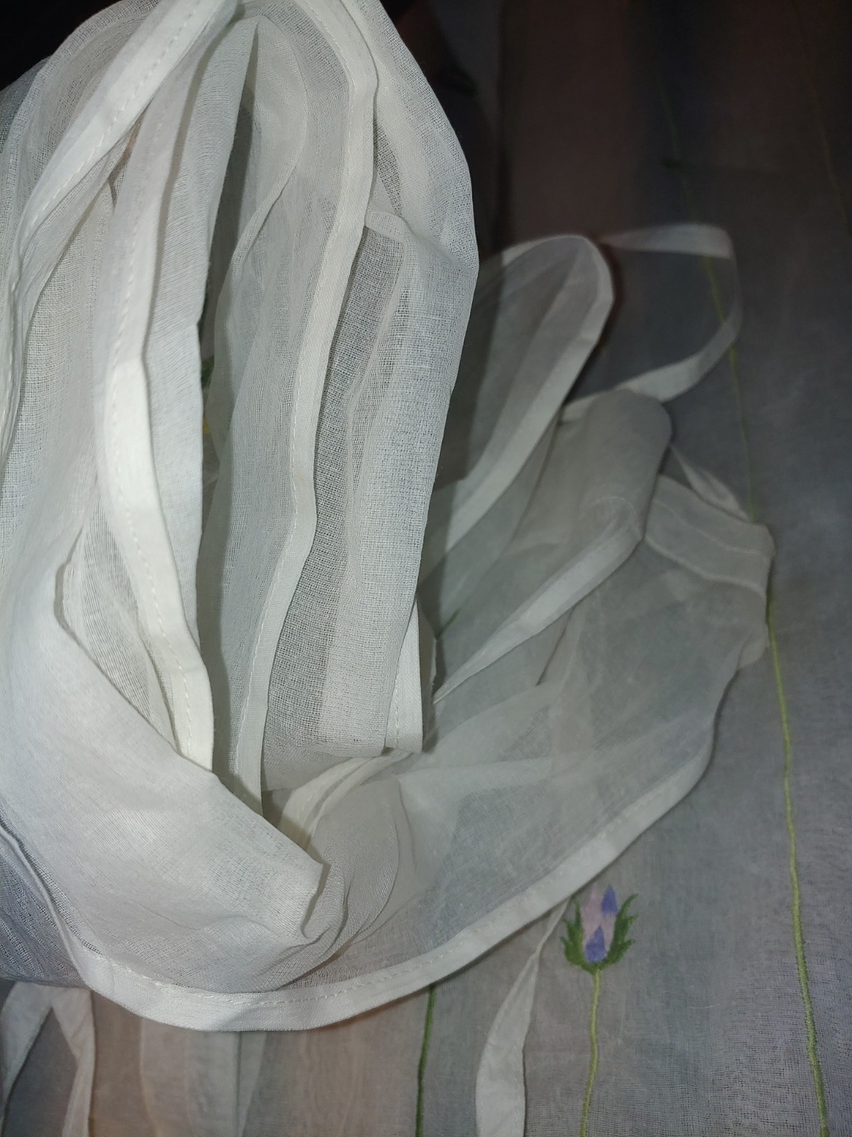 1 Pottery Barn Growing Flowers Organdy Cotton Sheer Tie Top Window Panel 44×63