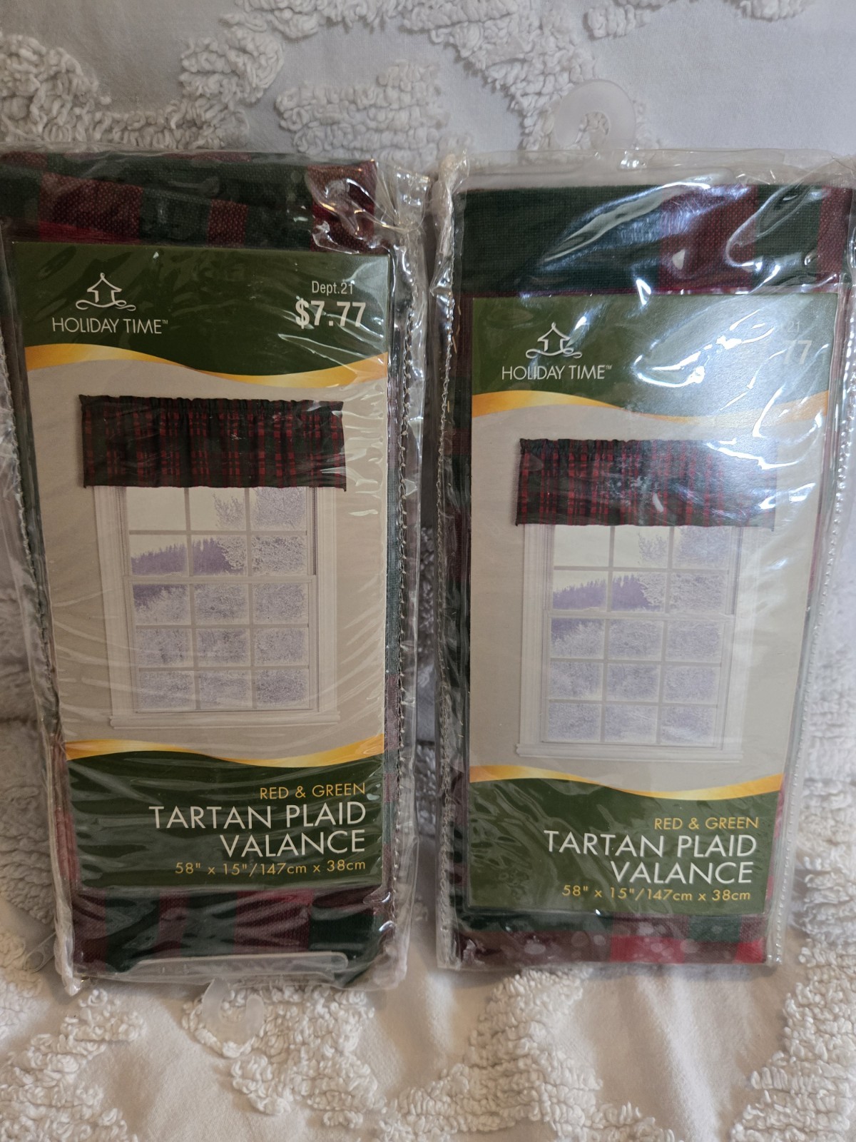 NWT Holiday Time Tartan Plaid Red And Green Valance Set Of 2