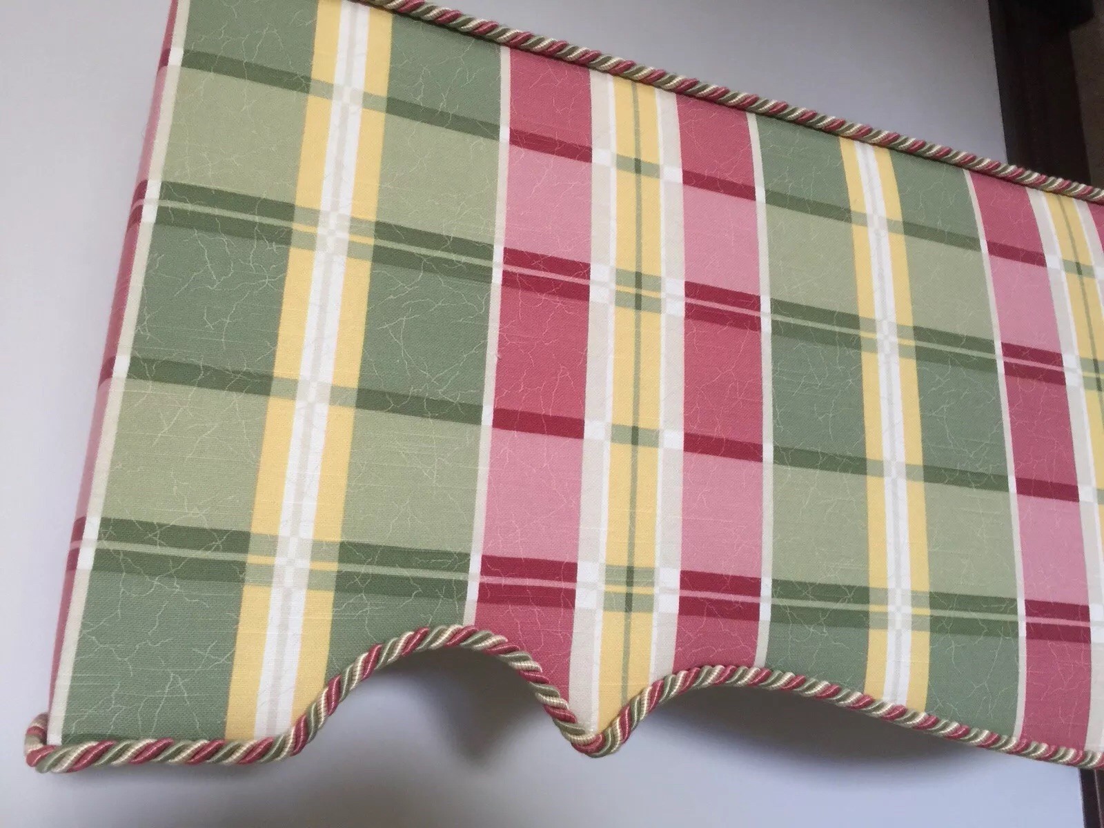 ETHAN ALLEN~ Pink/Green/Yellow Plaid Cotton Window Cornice Valance 48x17x6 *EUC*