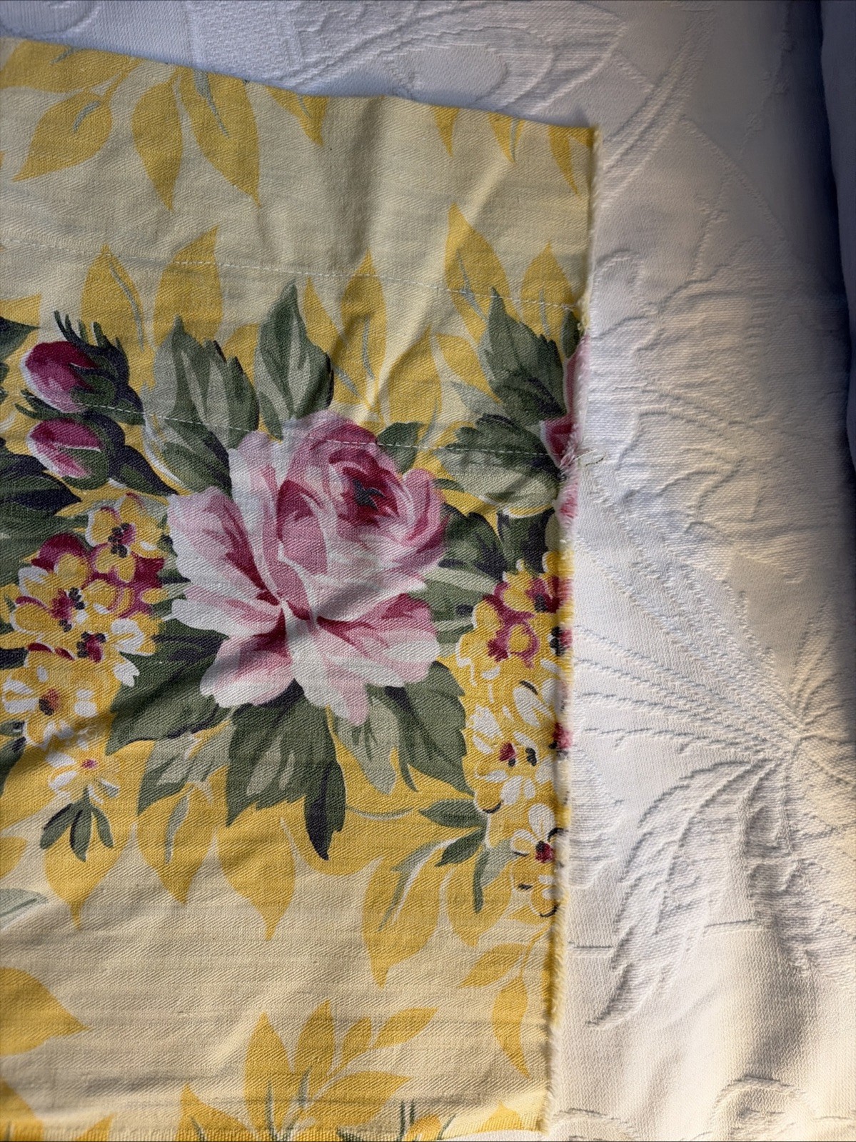 Handmade Rod Pocket Curtain Valance Yellow w/Floral Roses 62×13 English Cottage