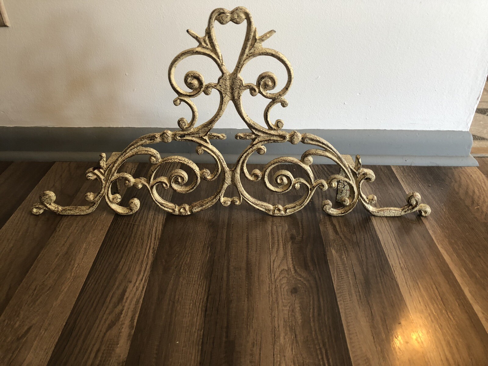 Scroll Arch Window treatment crown Off White Crackle paint Aluminum See Pics 29”