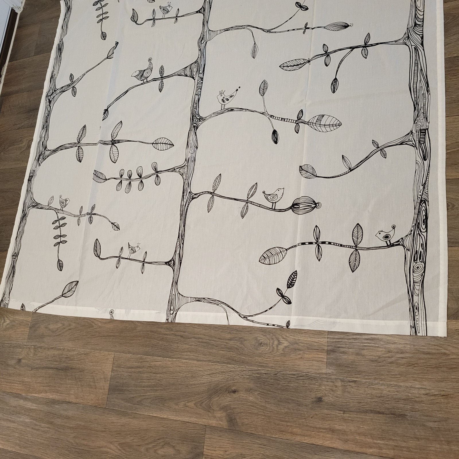 IKEA EIVOR Panel (1) 57×99 WH-BL Bird Tree Kajsa Aronsson Light Filtering