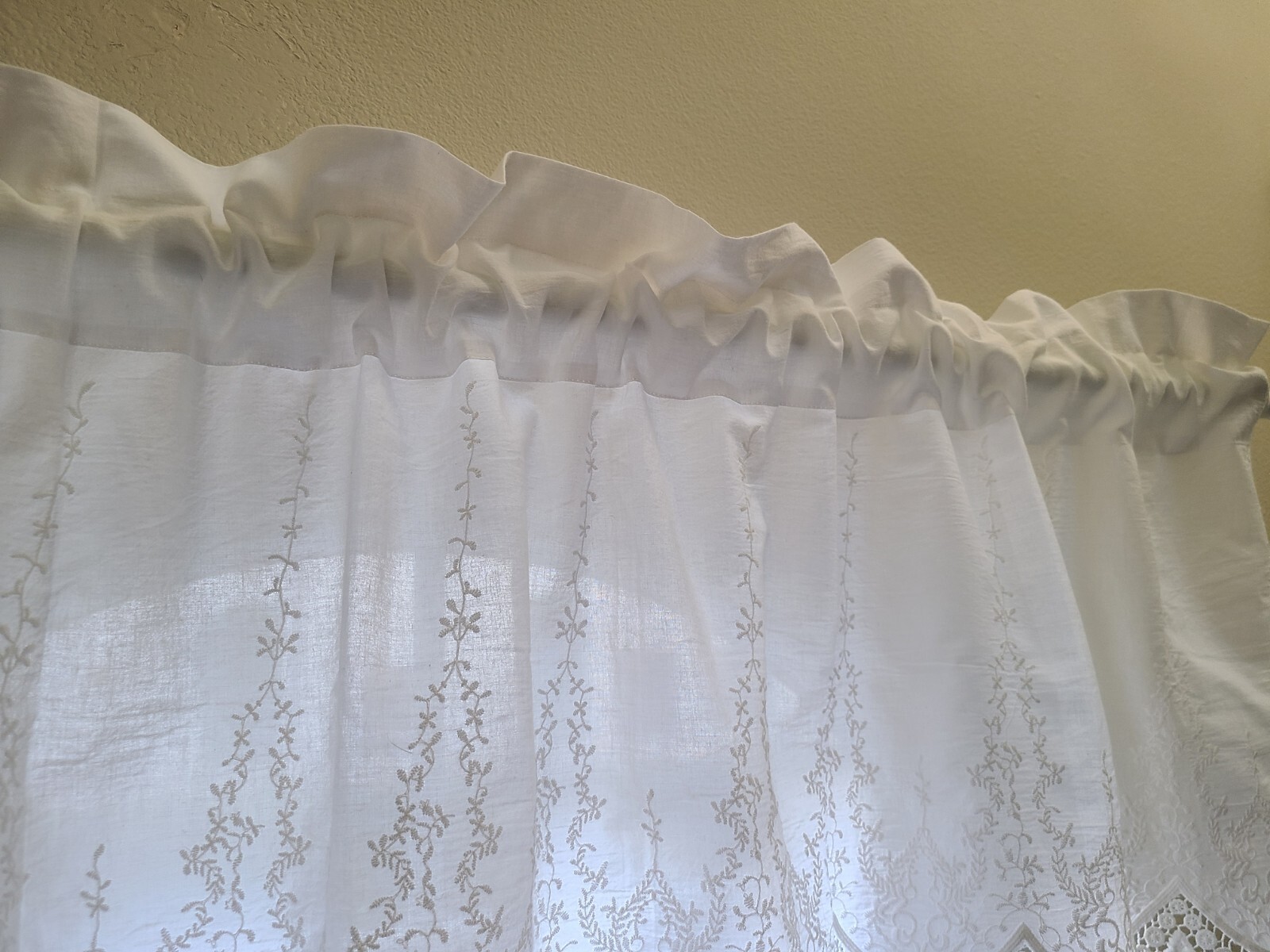 Beautiful White Embroidered Kitchen Half Curtain White Sheer Rod Pocket Curtain
