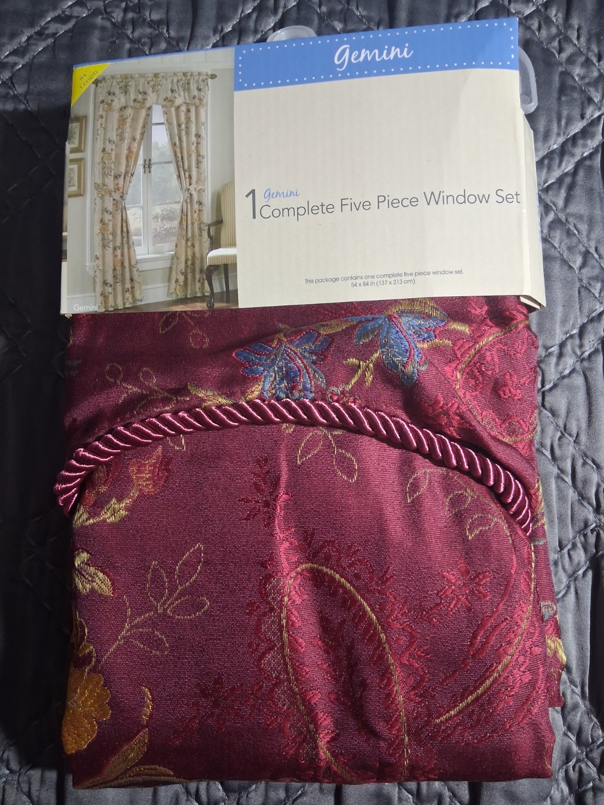 5 Piece Window Complete Set – Gemini 54″ X 84″ – Burgundy