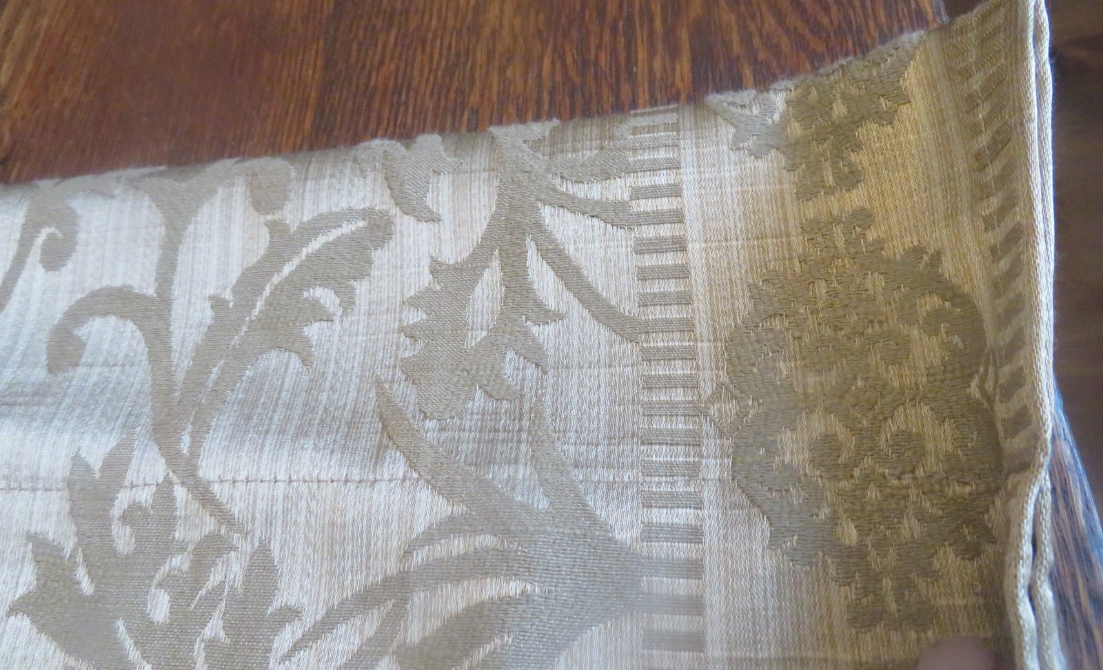 PERI Homeworks Collection Beige Damask Valance Elegant Tassel Trim India Vintage