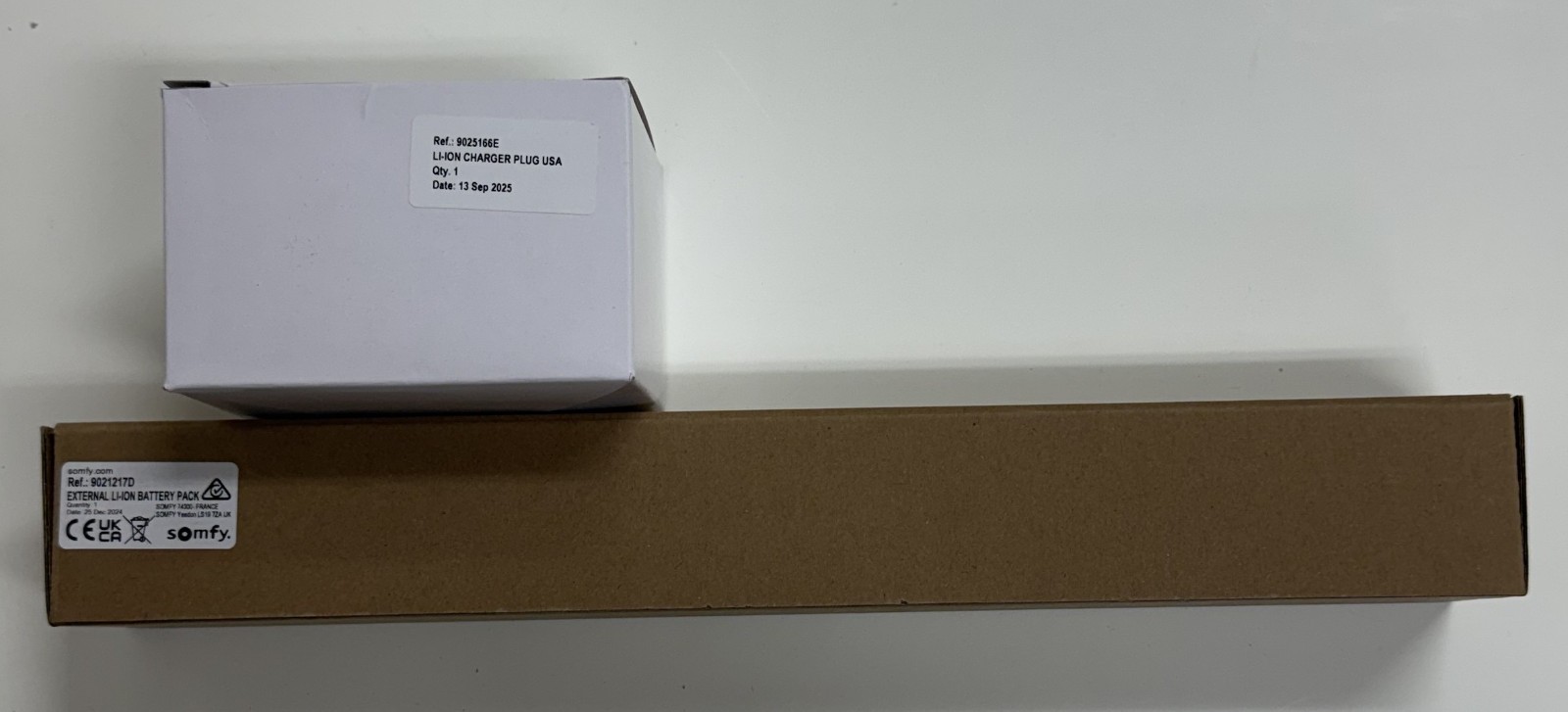 Somfy Lithium-ion Rechargeable Battery Pack and Charger (9021217 – 9025166)