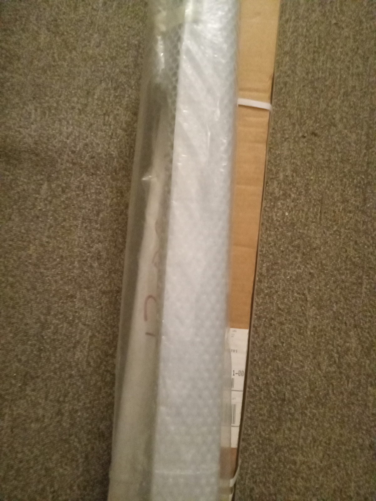 Comfortex Sheer Horizontal Window Shadings. 71-3/4″ W, 59-5/8 L. White