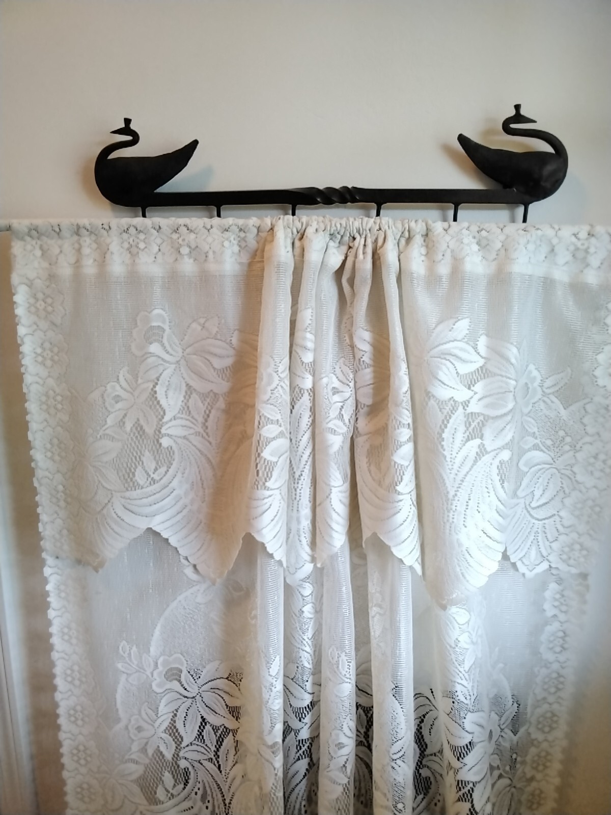 Light Cream Floral Lace Curtain Panel Rod 58″ Long x 55″ Wide
