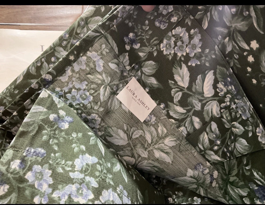 New Laura Ashley BRAMBLE Floral Cotton Blend Window Drapes – 38 x 96″ – Set of 4