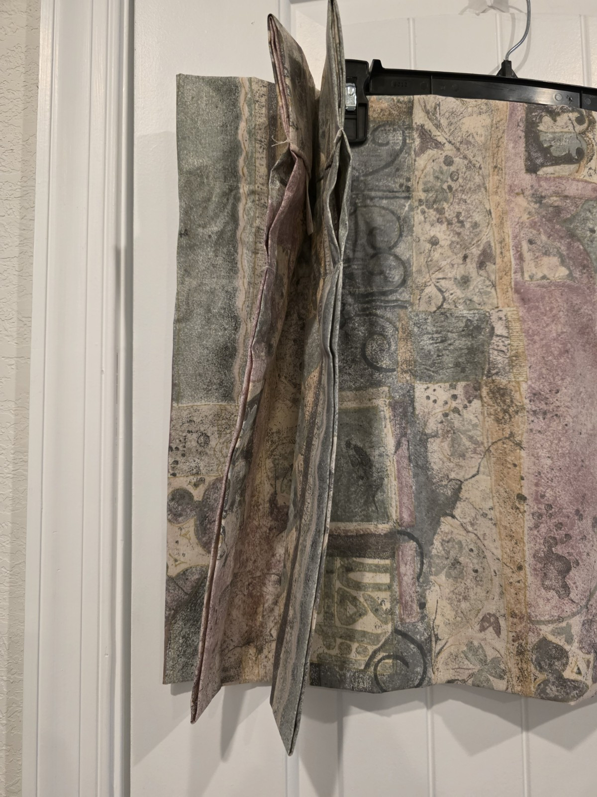 CROSCILL BENETELLO MAUVE MULTI PASTEL TUSCAN TAILORED BLOUSON VALANCE 17.5x89in