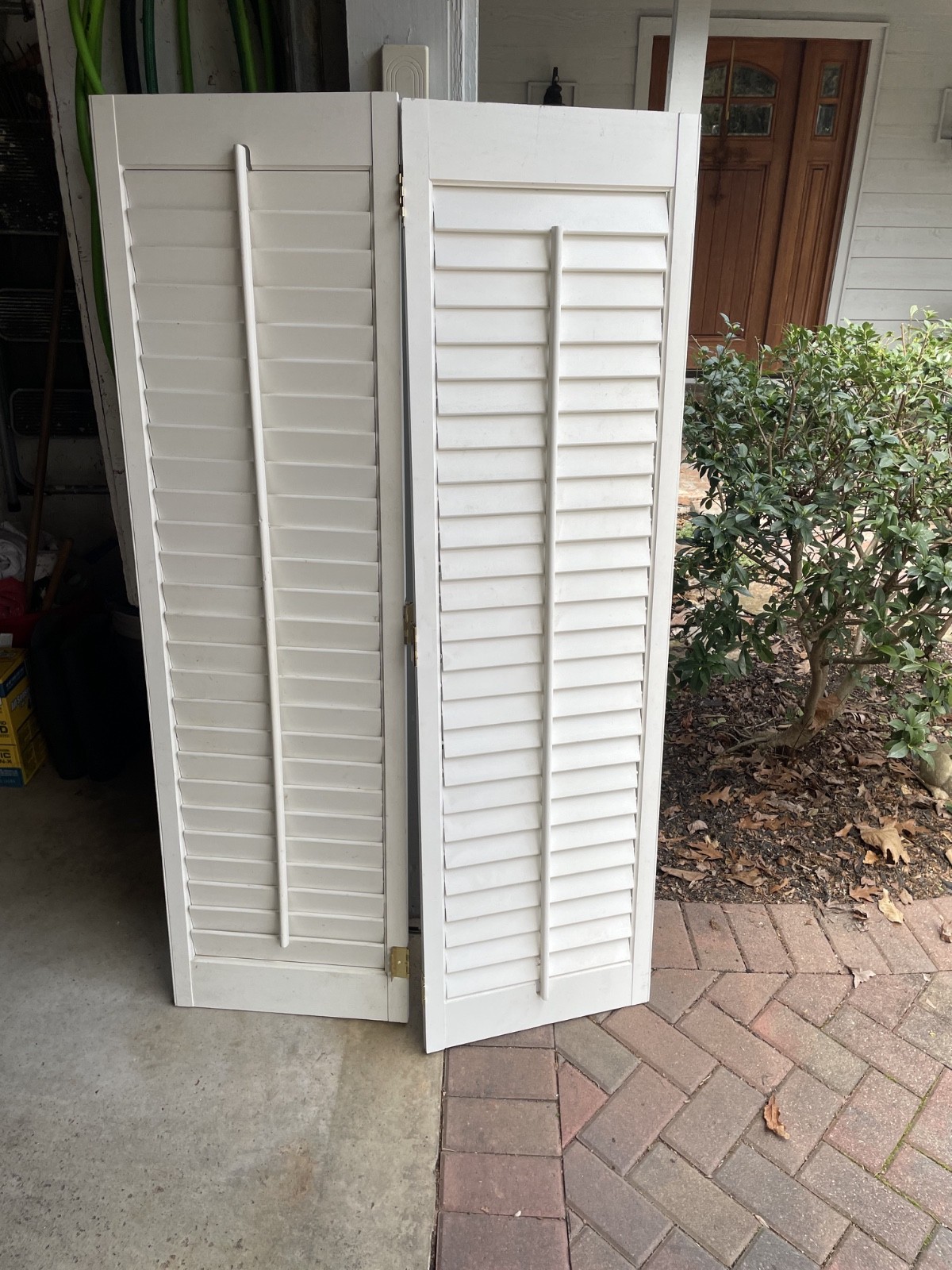 Plantation Shutters White