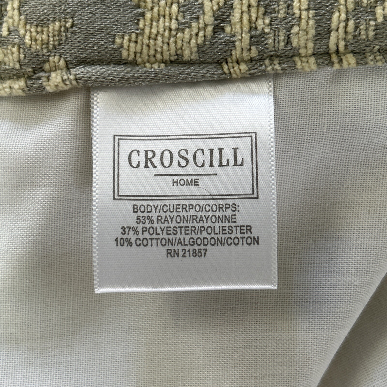 CROSCILL HOME Valance Patchwork Quilt/Tapestry Design 88″x17″ RN21857