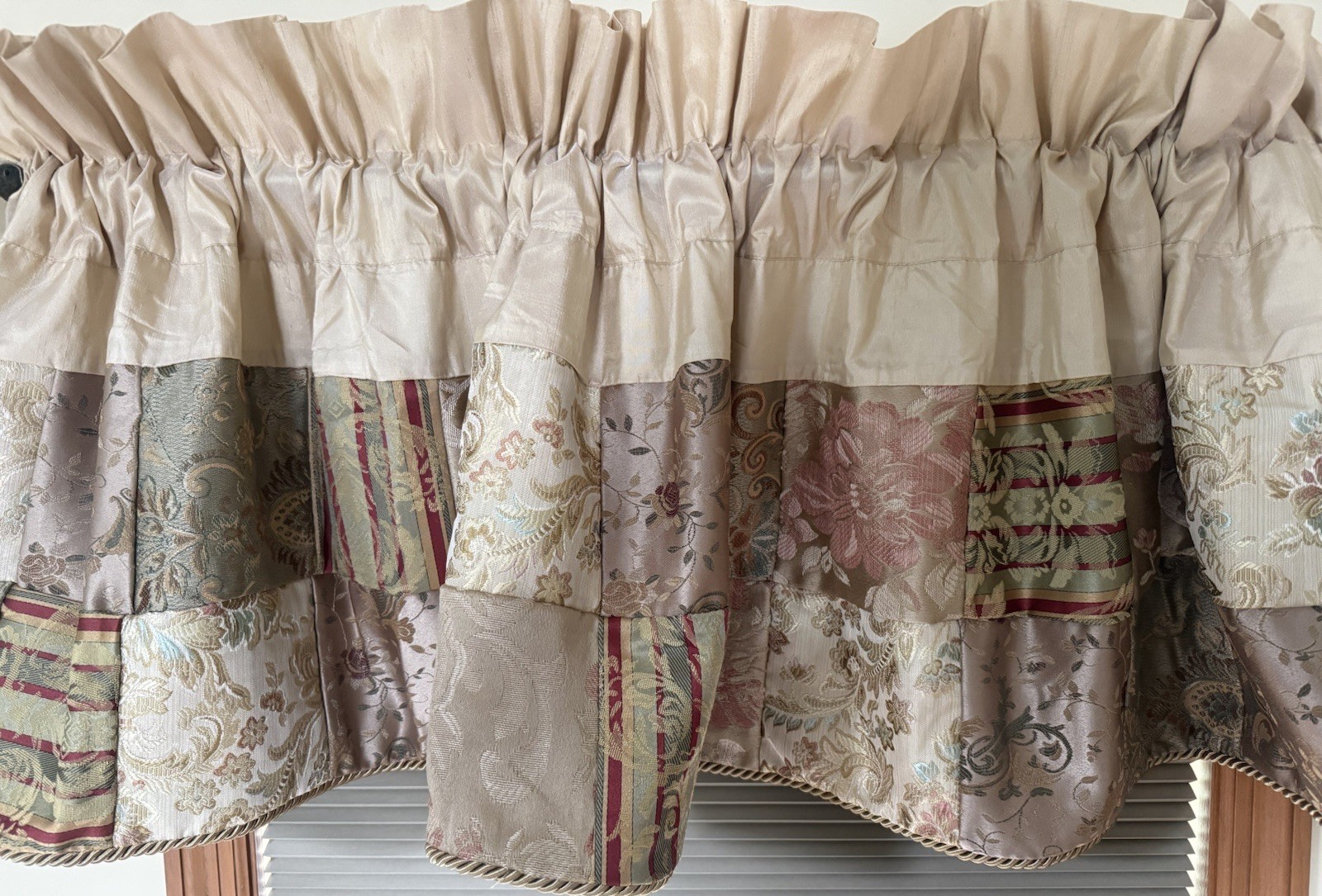 3 JC Penney Home Patchwork Valances Silky Brocade Floral Scrolls Piping Ea 20X83