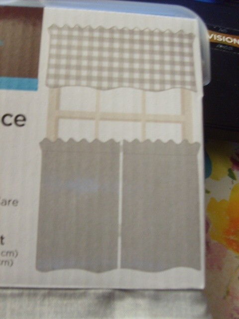 TRUELIVING~GRAY & WHITE PLAID~3 PIECE TIER & VALANCE CURTAIN SET~NEW~ROD POCKET