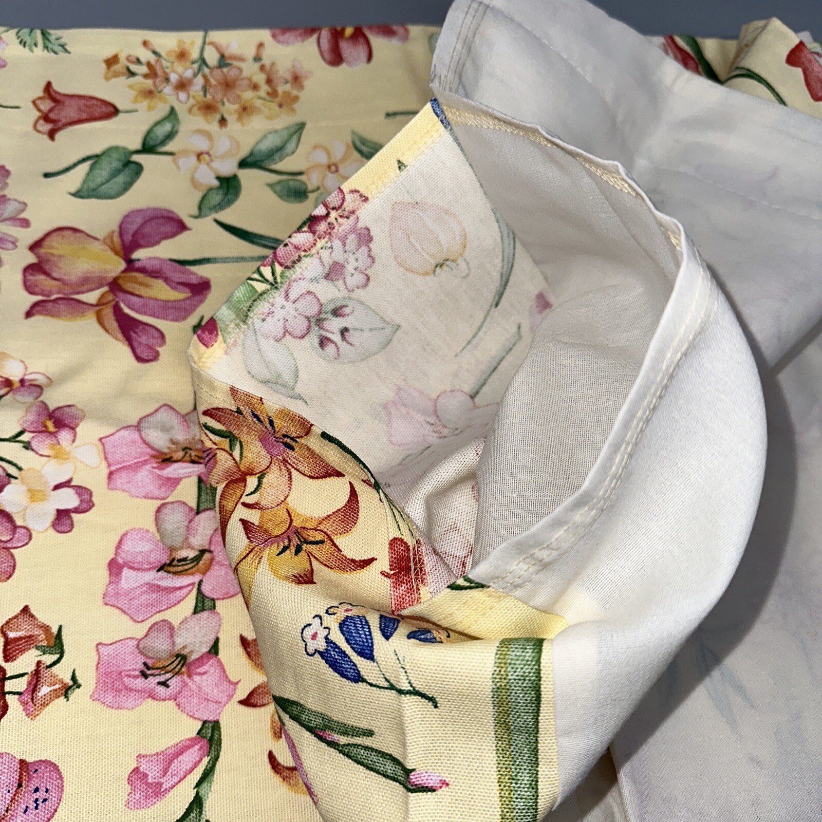 Unbranded cotton blend lined floral balloon valance W 68″L 15