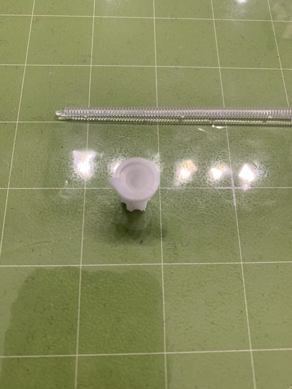 Graber Bali Cell Shade Motorized And Cord Loop Screw/Threaded Rod And Screw Cap