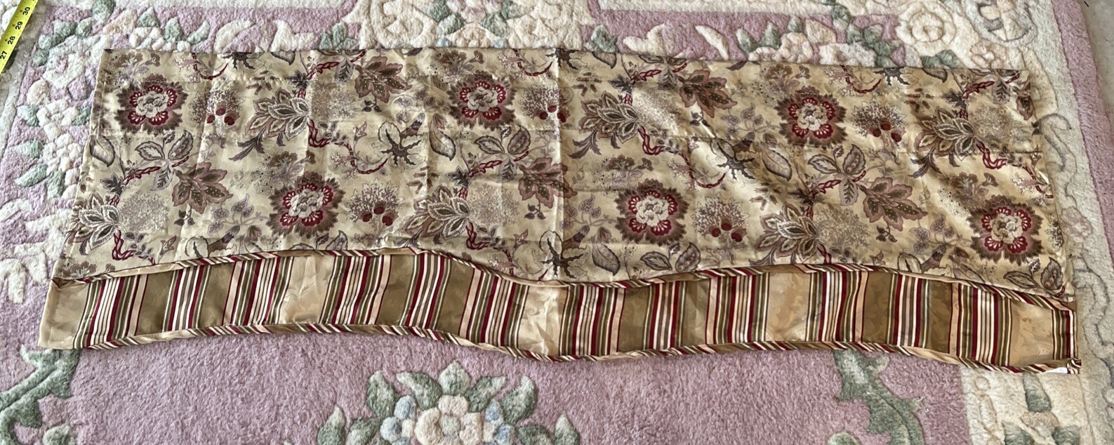 Traditions by Waverly Navarra Antique Scallop Valance Rod Pocket 52″W X 18″L