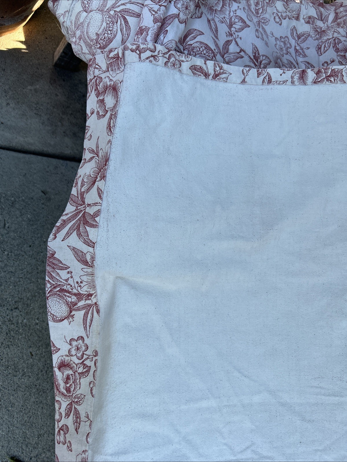 Vintage Red & Cream French Country Pomegranate Toile Drapes Curtains! 44”x 74”
