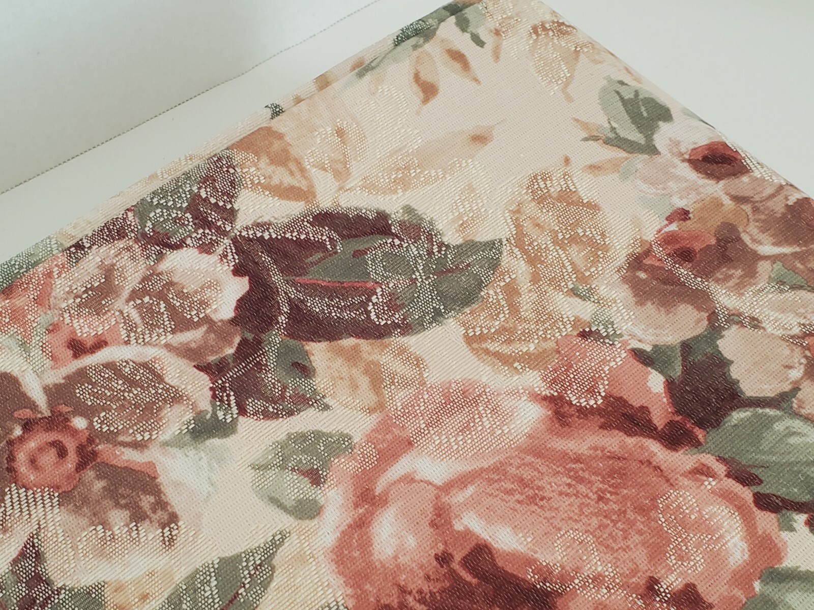 VTG Croscill Style #3753 Blouson Window Valance Topper Floral 88″ x 15″ NOS