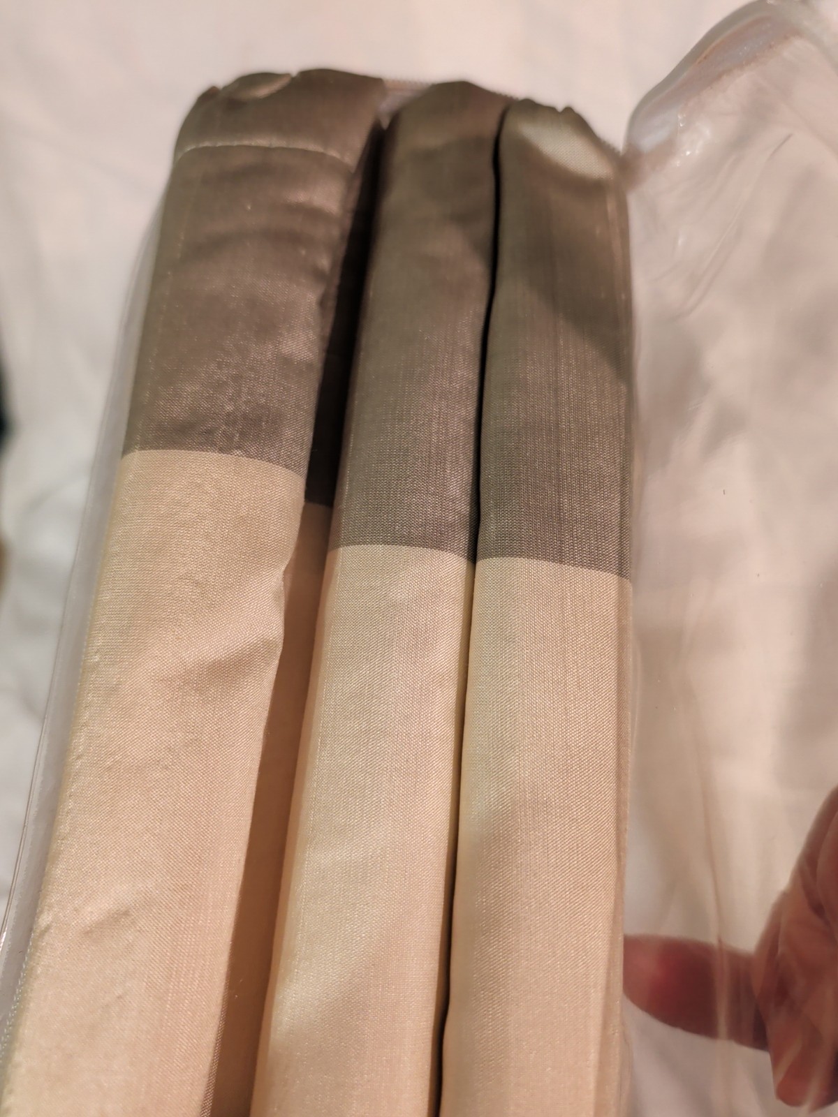 New Jasper 100% Silk Lined And Interlined Pair Drapery Panels Size 84 ” X 108 “