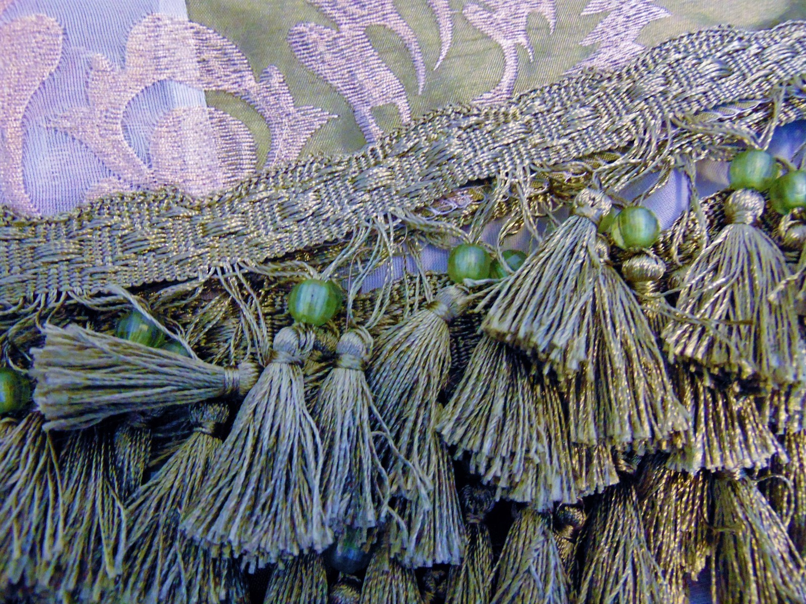 Window VALANCE Green White Beaded & Tassel 53″ x 21.5″