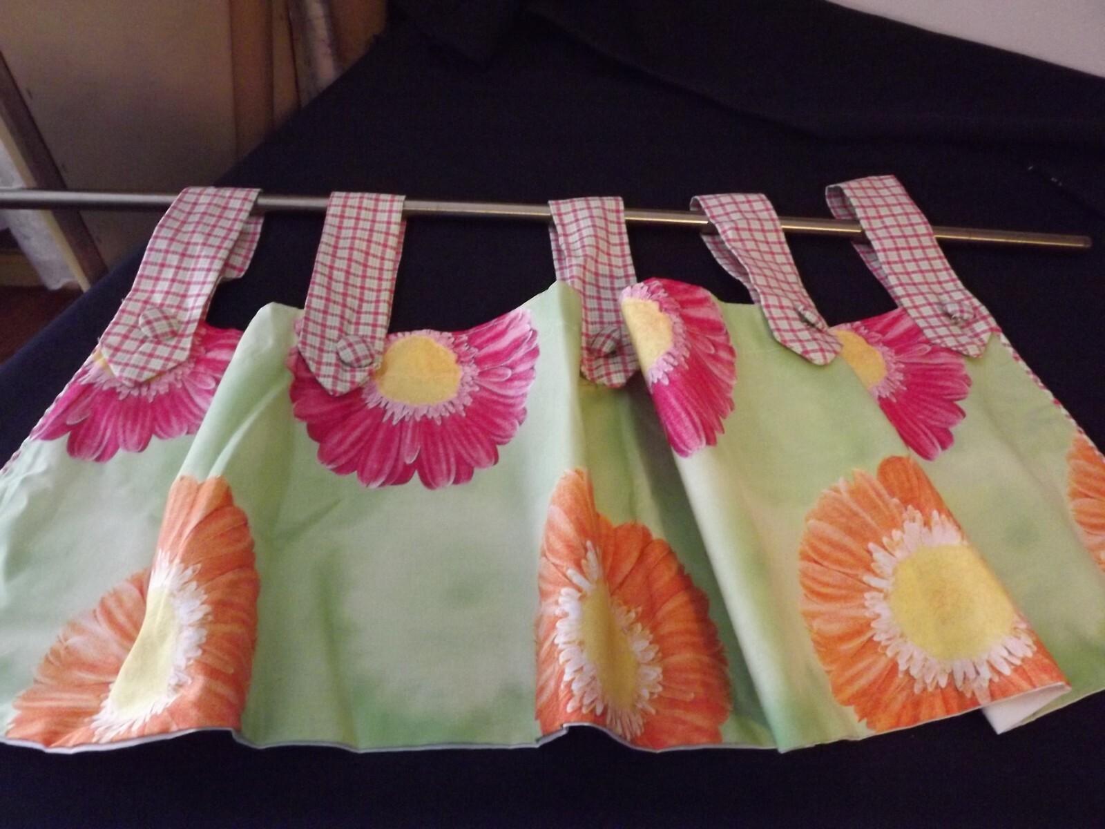 TOMMY HILFIGER lined tab top VALANCE GERBER DAISY W/ PLAID PINK GREEN ORANGE