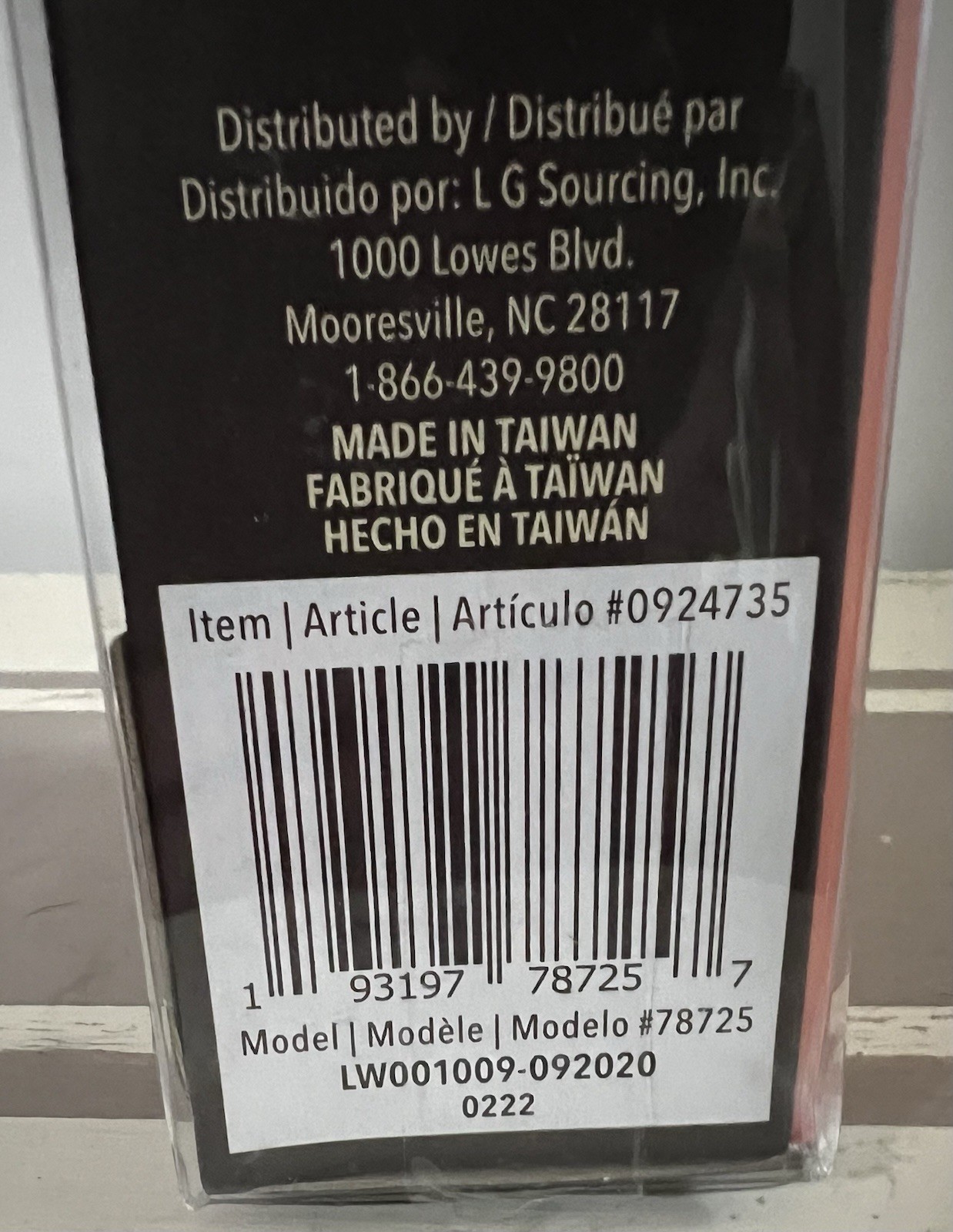 Allen & Roth 27”W x 64″L in Cordless Blackout Cellular Shade – Gray New