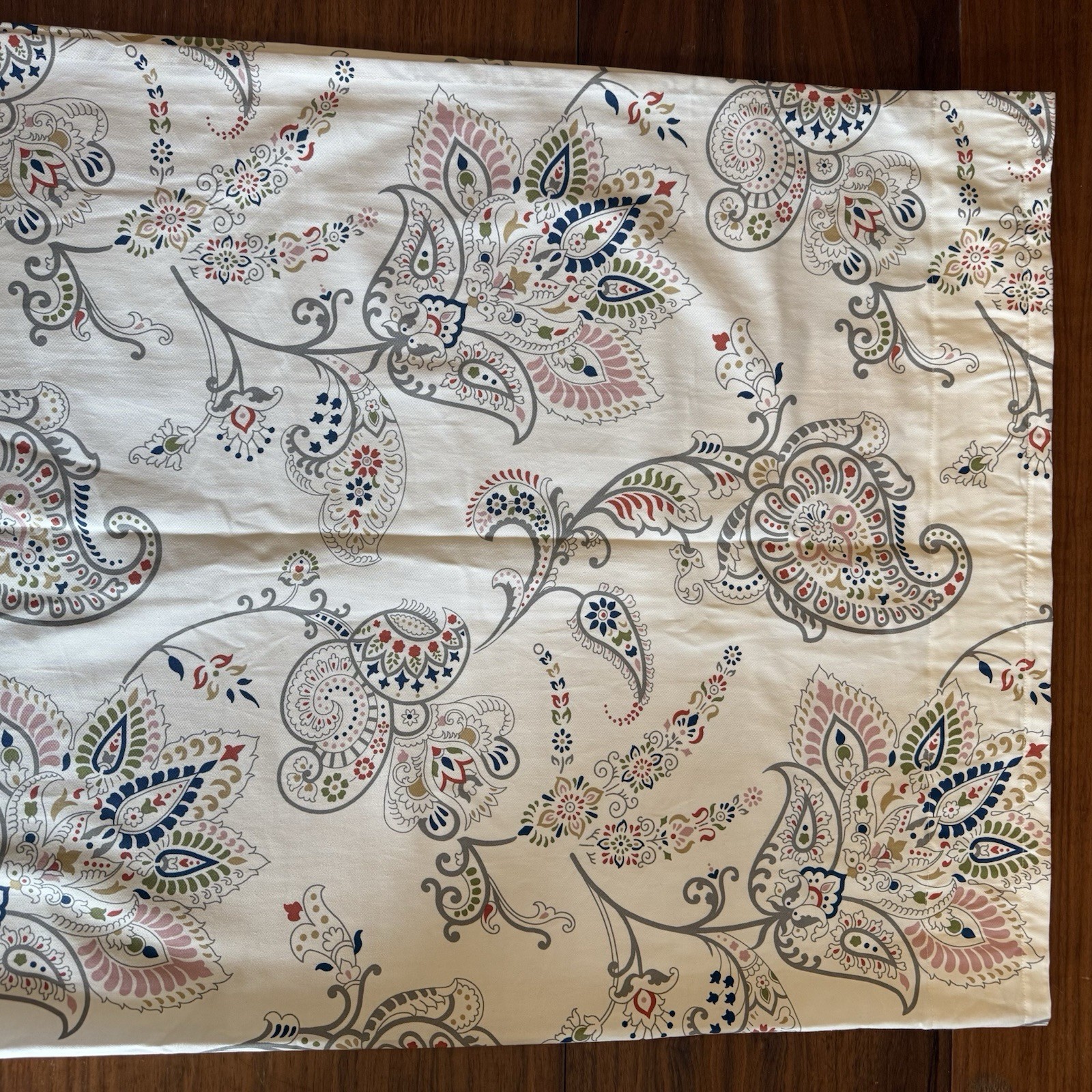 Ikea PUSSMUN Curtains 2 Panels 1 pair 57×98 White/Multicolor Paisley 405.736.38