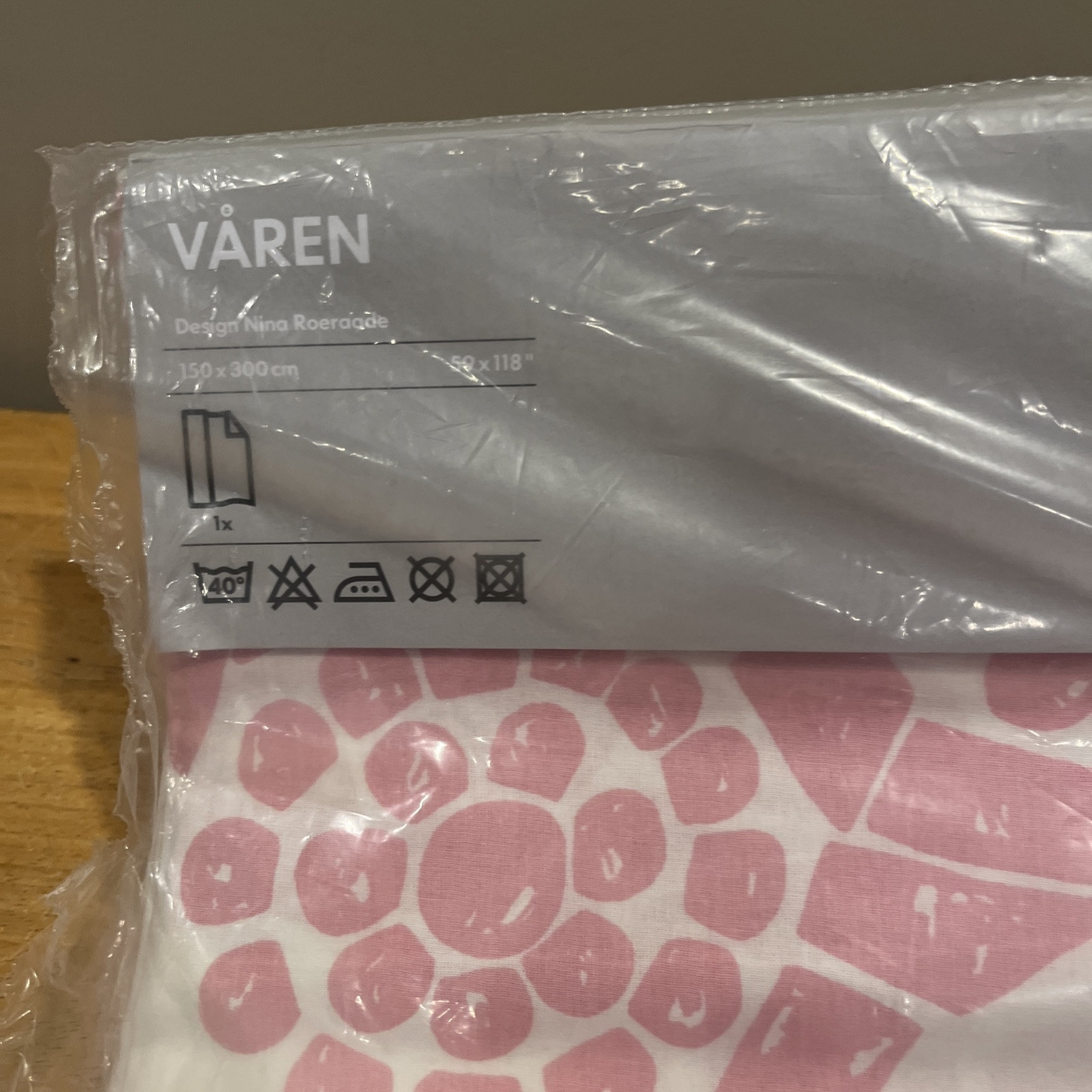 IKEA Curtain Panel Varen Nina Roeraade White Pink 59″ x 118″ Flower Geometric