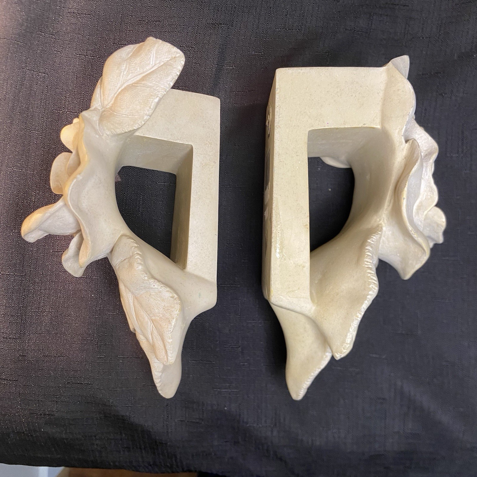 Set of 2 Vintage Ivory Rose Resin Floral Curtain Rod Pole Holders