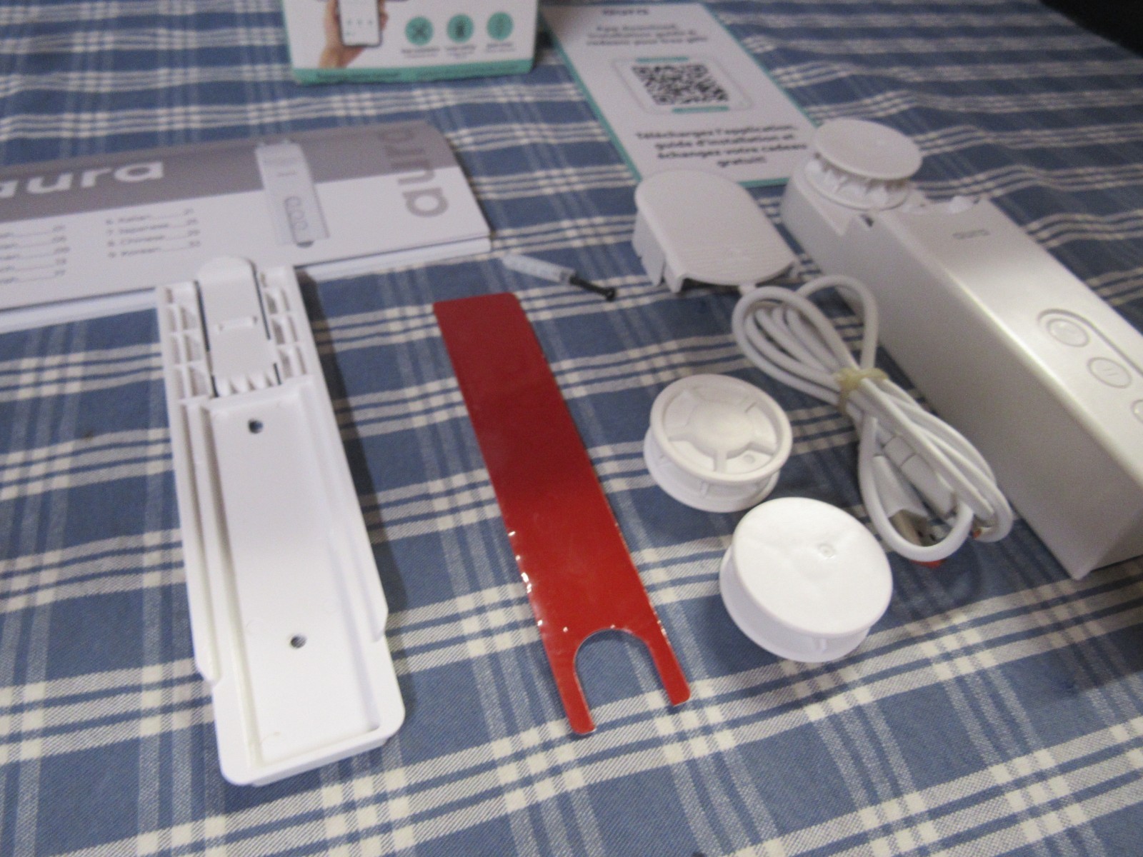 Aura Roller Smart Shade Driver Automate Existing Blinds Store Display FREE SHIP.
