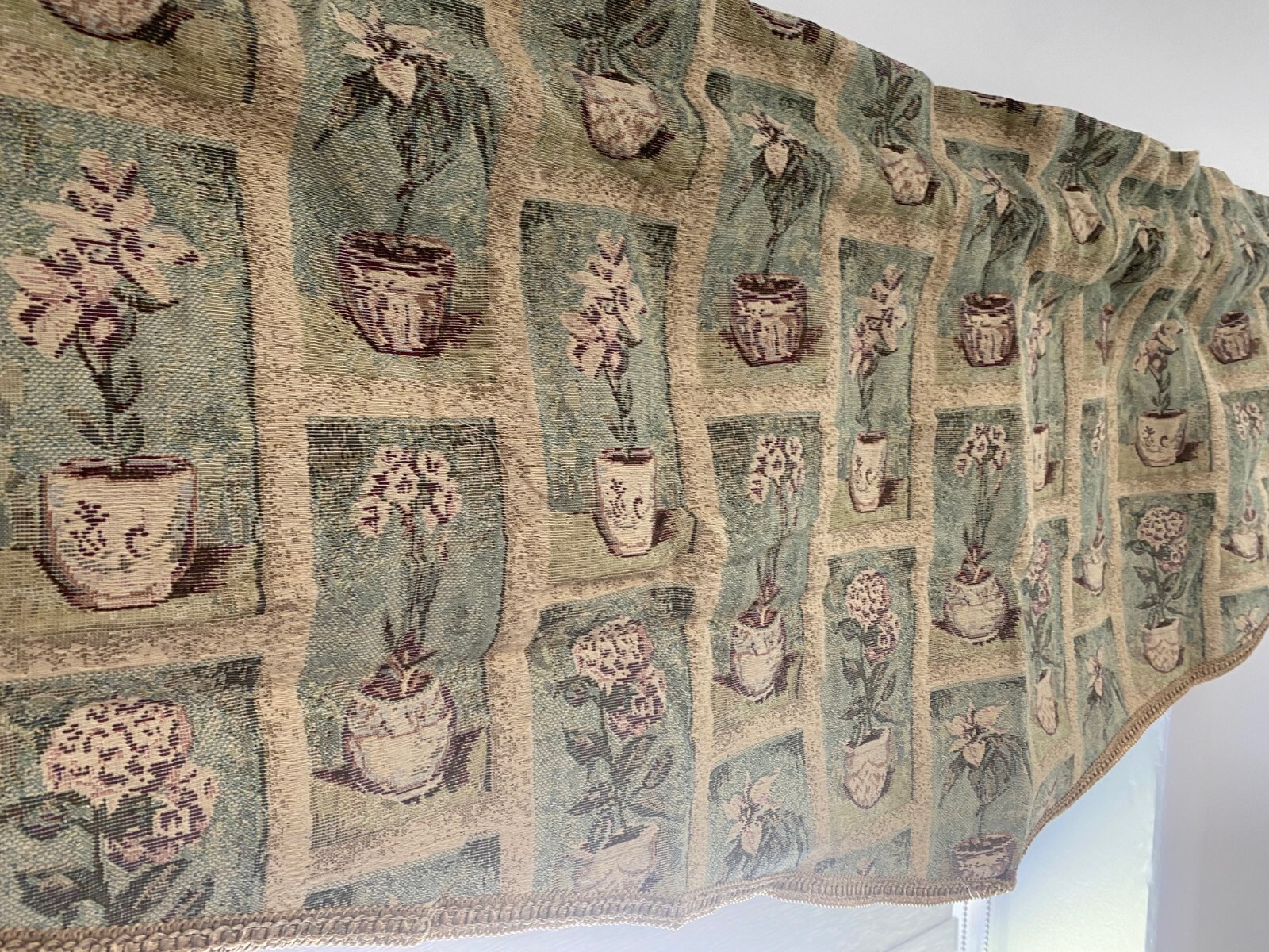 Floral Rod Pocket Tapestry Valance for Windows in Bedroom, Kitchen, Living Room