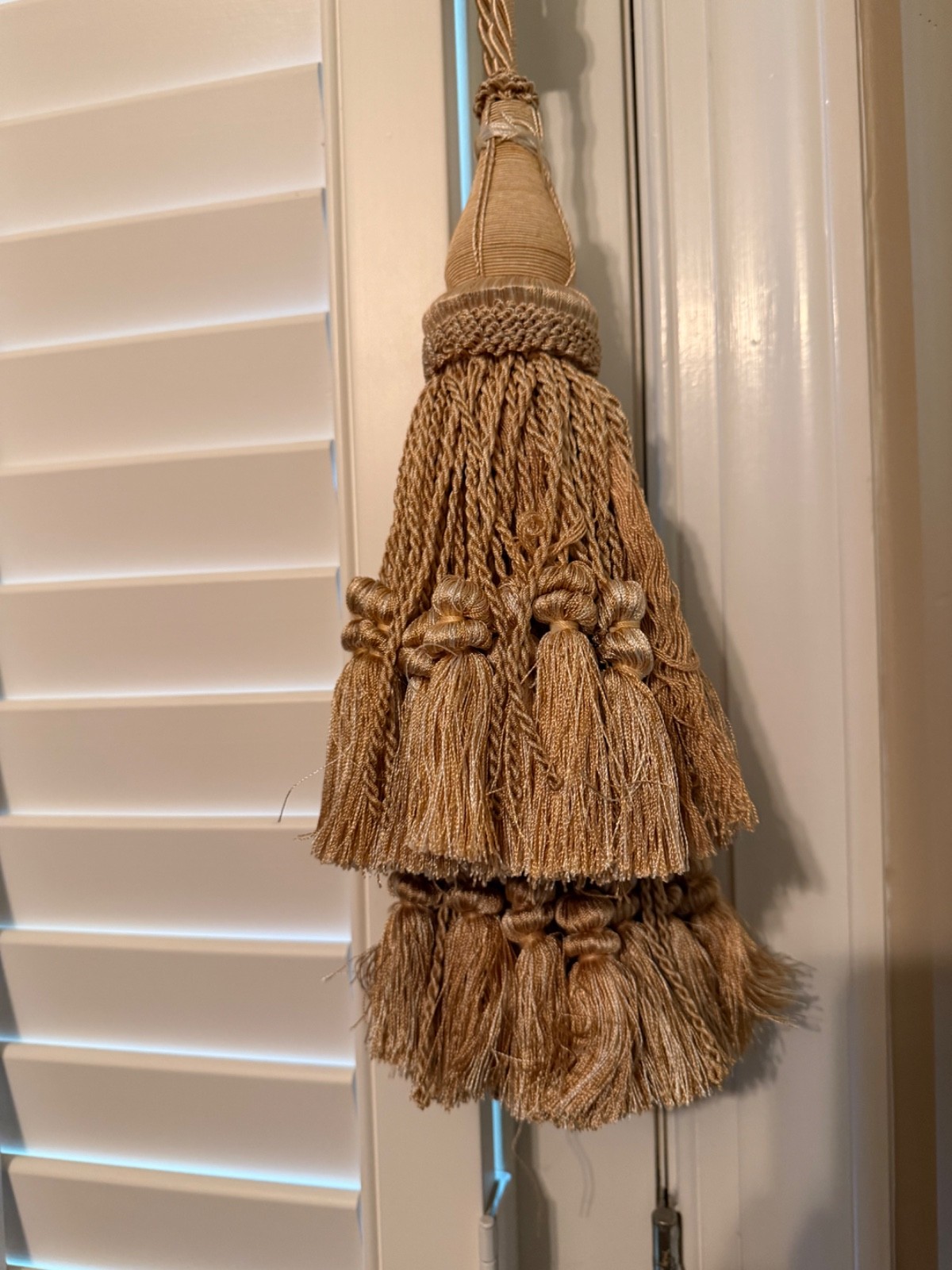 LOT of 2 36″ long Taupe/Cream Tassel Fringe Curtain Tie Backs