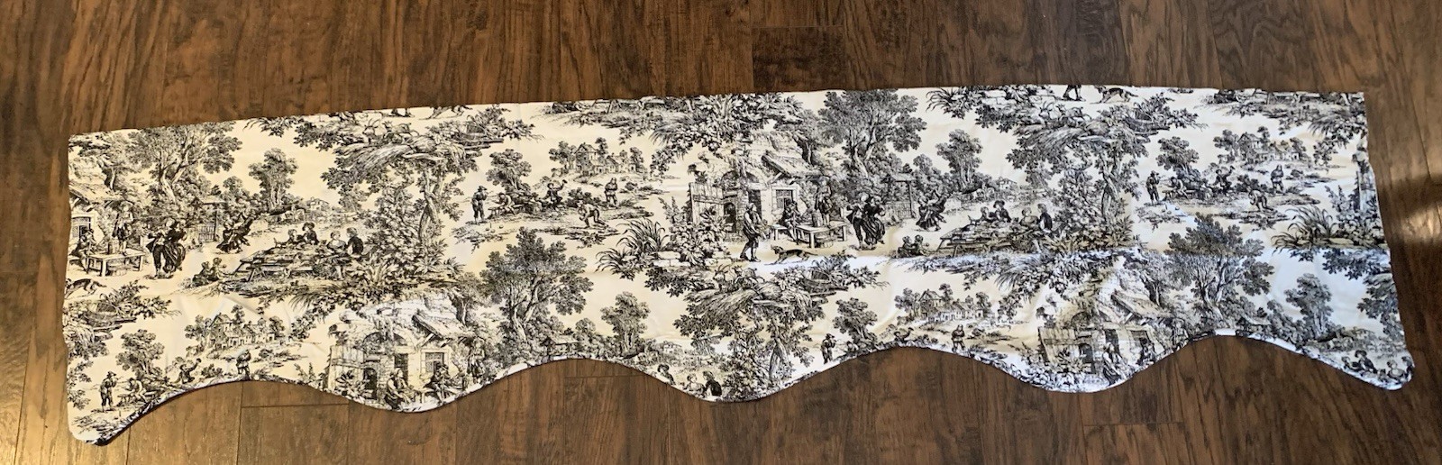 2 Black Toile Scalloped Valances 17.5×70 Each Vermont Country Store NWOT