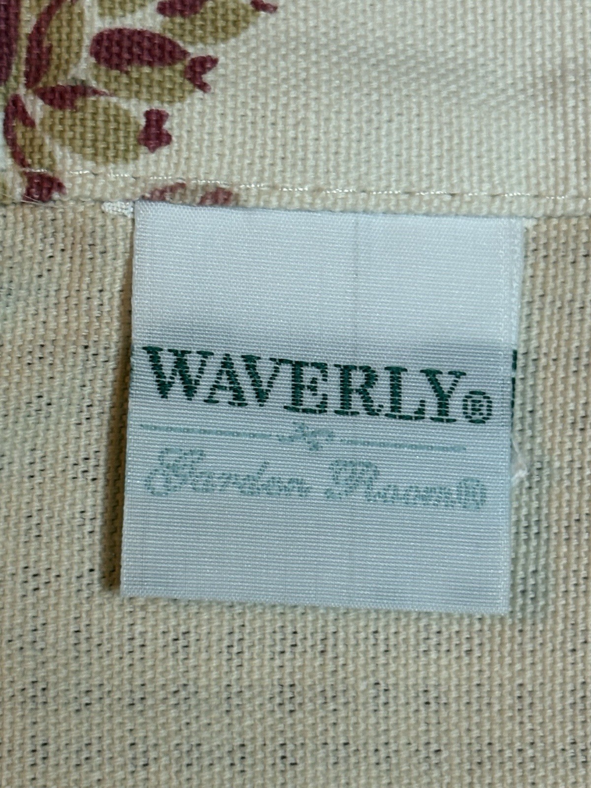 Waverly Garden Room Norfolk Rose Red Gingham Rod Pocket Window Valance