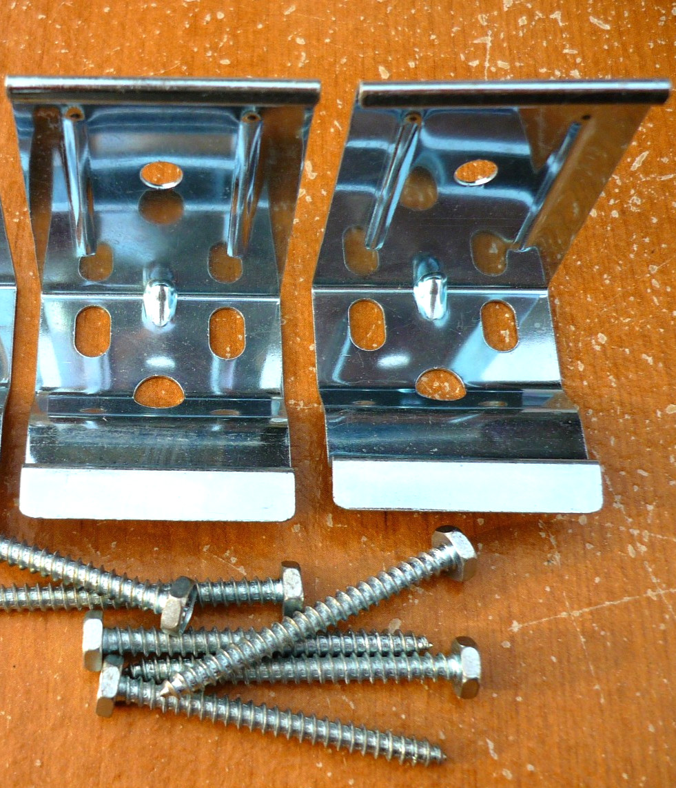 (2) Graber Bali Easy Up Shade Mounting Brackets – Old Style Gutter Rail –