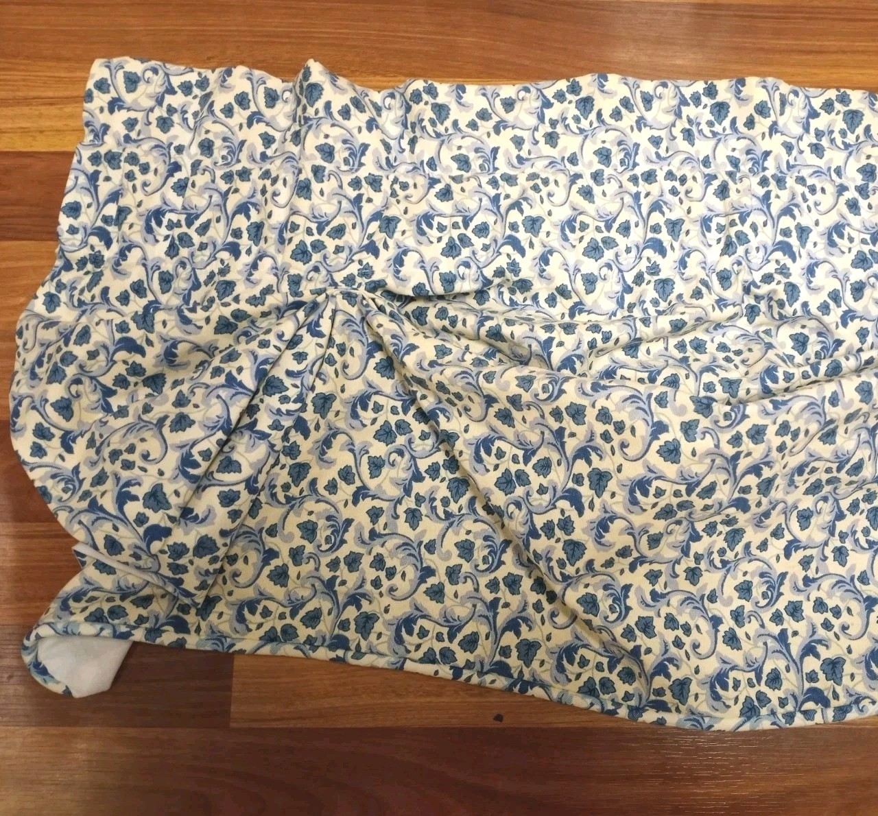 2) Vtg Waverly Blue & White Leaf & Vine Valances Cotton 80×20 Scallop Balloon