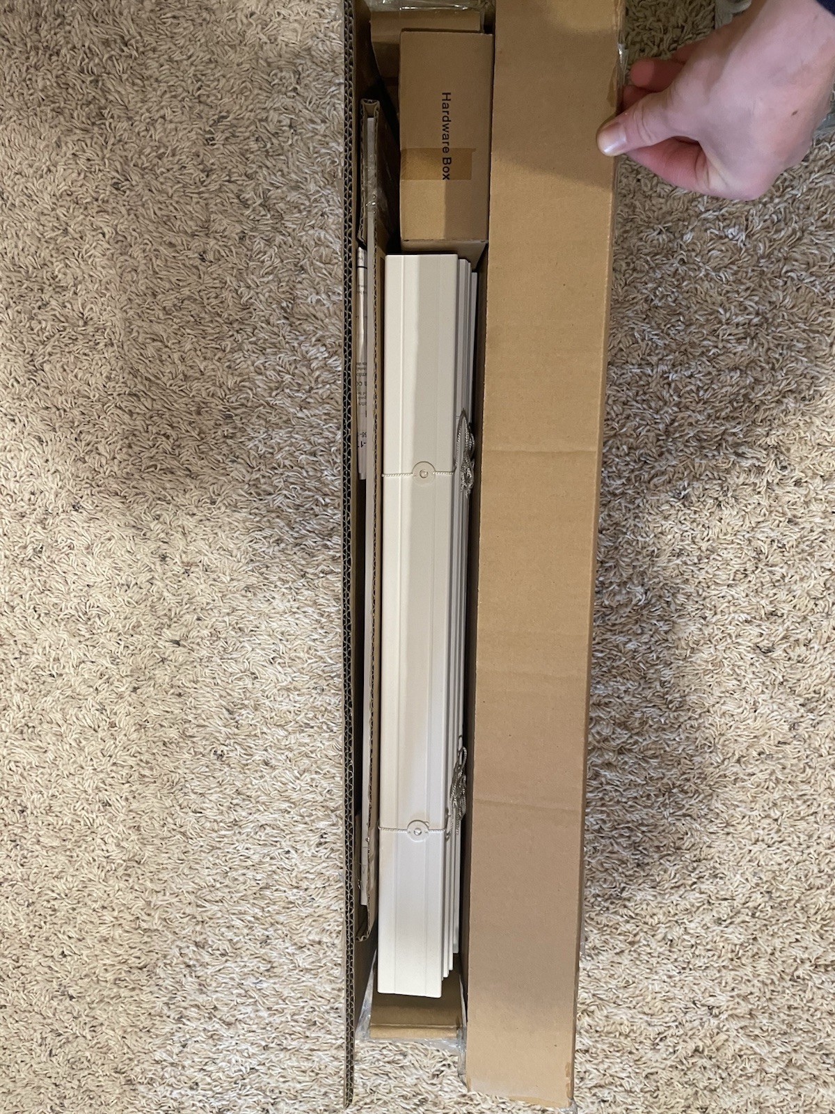 Nien Made Cordless Faux Wood Blinds White ~20.5” Wide Open Box