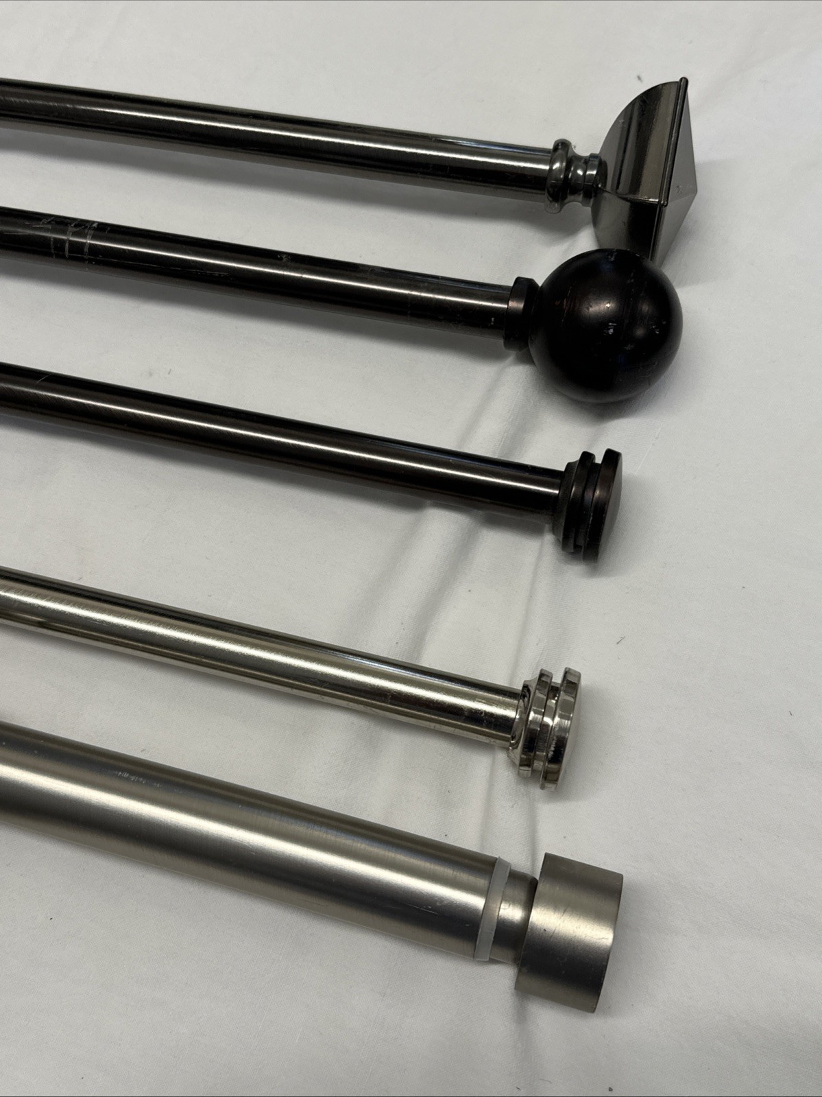 BUNDL 5 Assorted Window Curtain Rods With Hangers