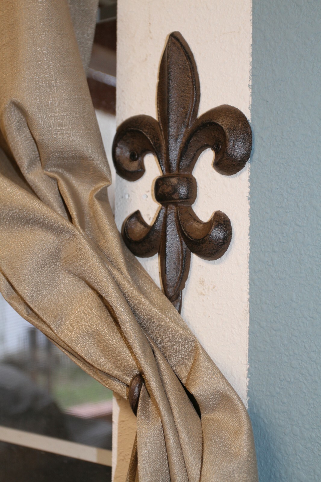 Extra Large Fleur De Lis Curtain Hold-Backs / Tie Backs Cast Iron, F-9b