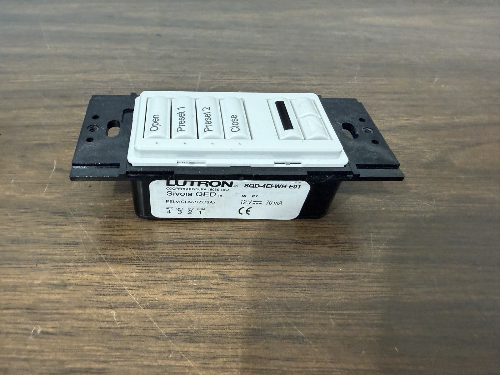 Lutron Sivoia QED SQD-4EI-WH-E01 Used Conditions , Works