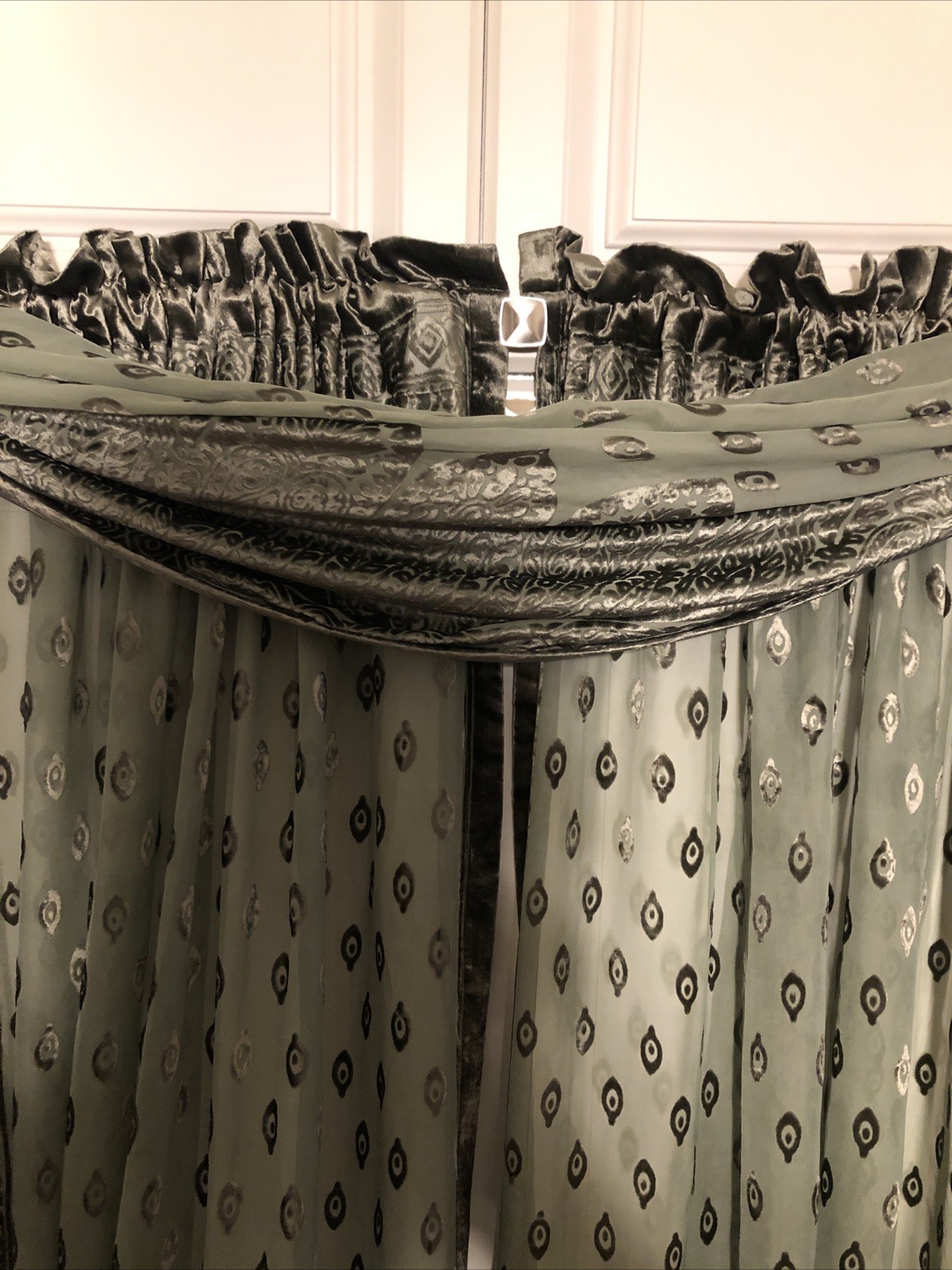 3 Piece Moss Green Semi Sheer Velvet Window Curtain Set -Diamond Pattern