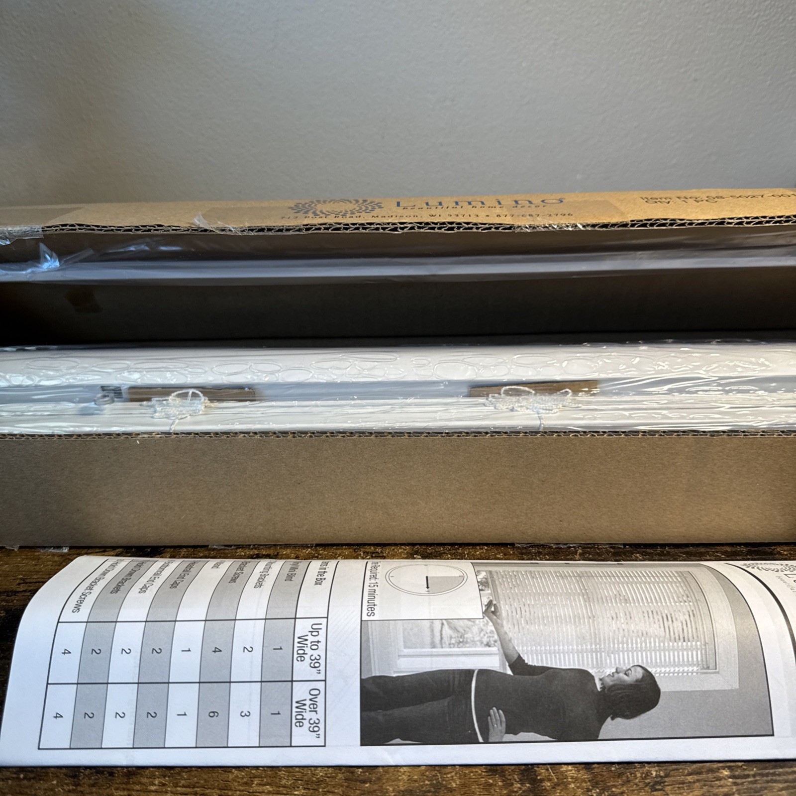 New Lumino 17.75″ X24″ Vinyl 1″ Cordless Blind **Read