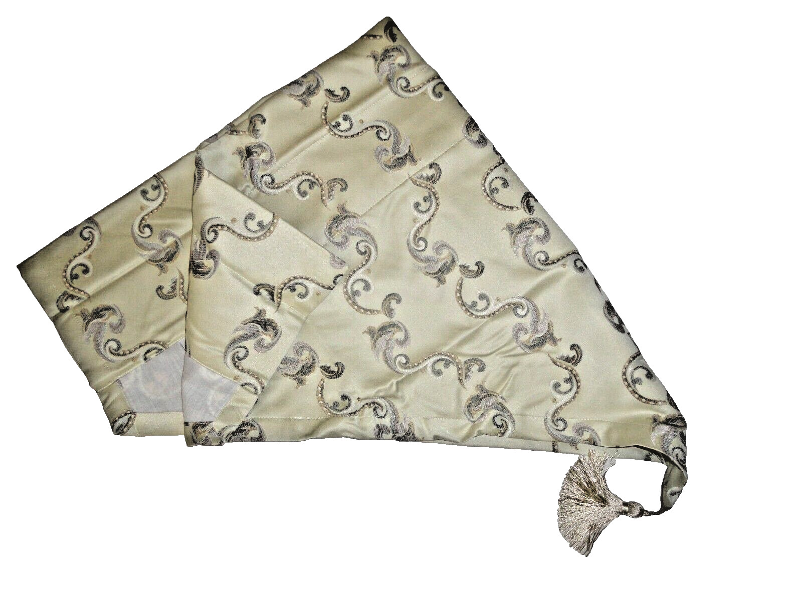 WATERFORD KERRIGAN PAISLEY JACQUARD STRIPE CREAM TAUPE (1) ascot VALANCE 40X25