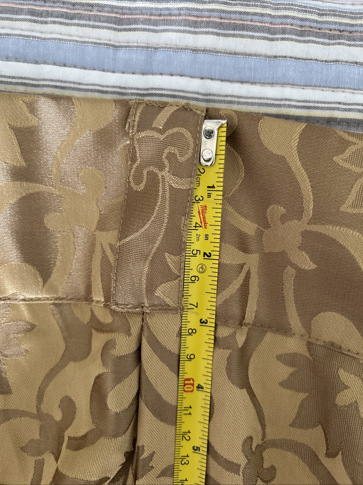 (2) Cindy Crawford Gold Pleated 48 in Valances Leaf Pattern