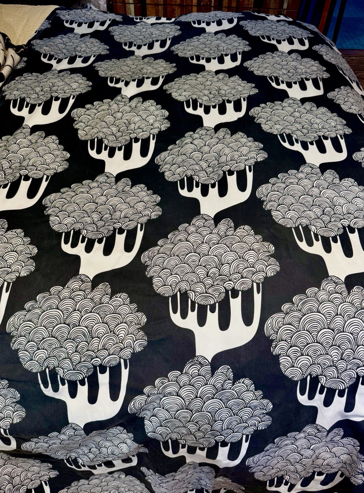 SET / 2 IKEA Kajsamia CURTAINS Drapes BLACK /WHITE Tribal TREE GROMMETS EUC